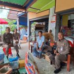 ตรวจเยี่ยม ผู้ใหญ่บ้าน เพื่อสอบถามปัญหาภายในชุมชน  เเละหาเเนวทางแก้ไขร่วมกัน